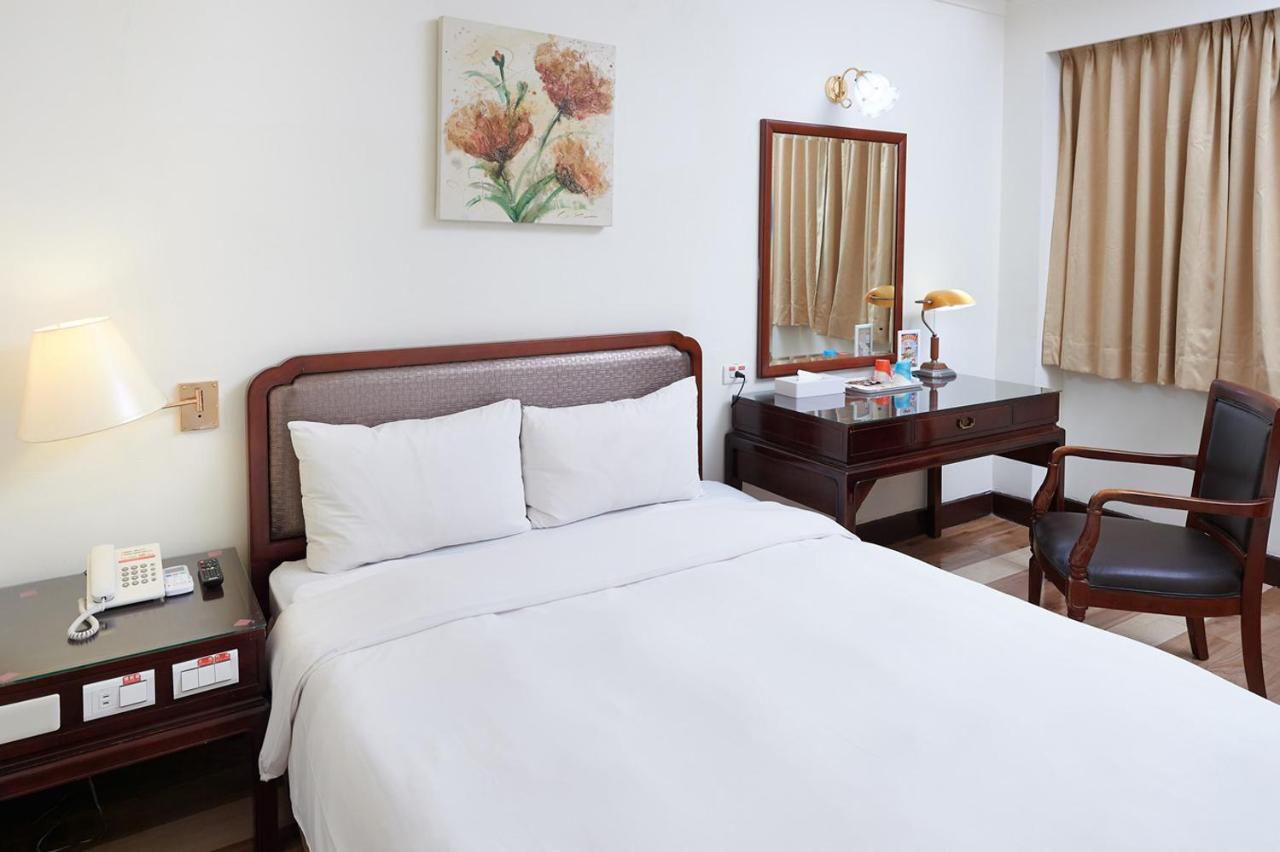 Peach Hotel Hsinchu City Exterior photo