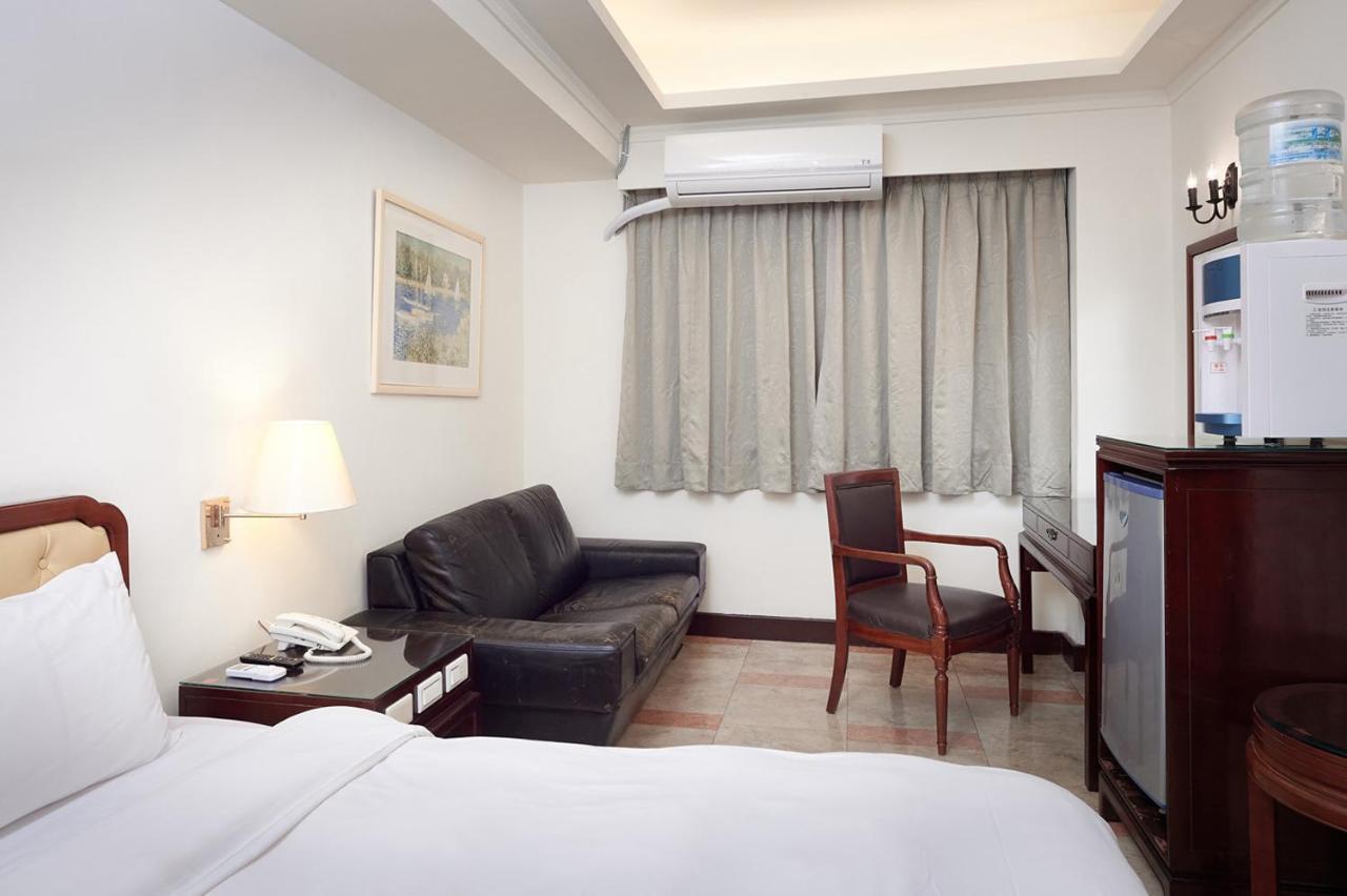 Peach Hotel Hsinchu City Exterior photo
